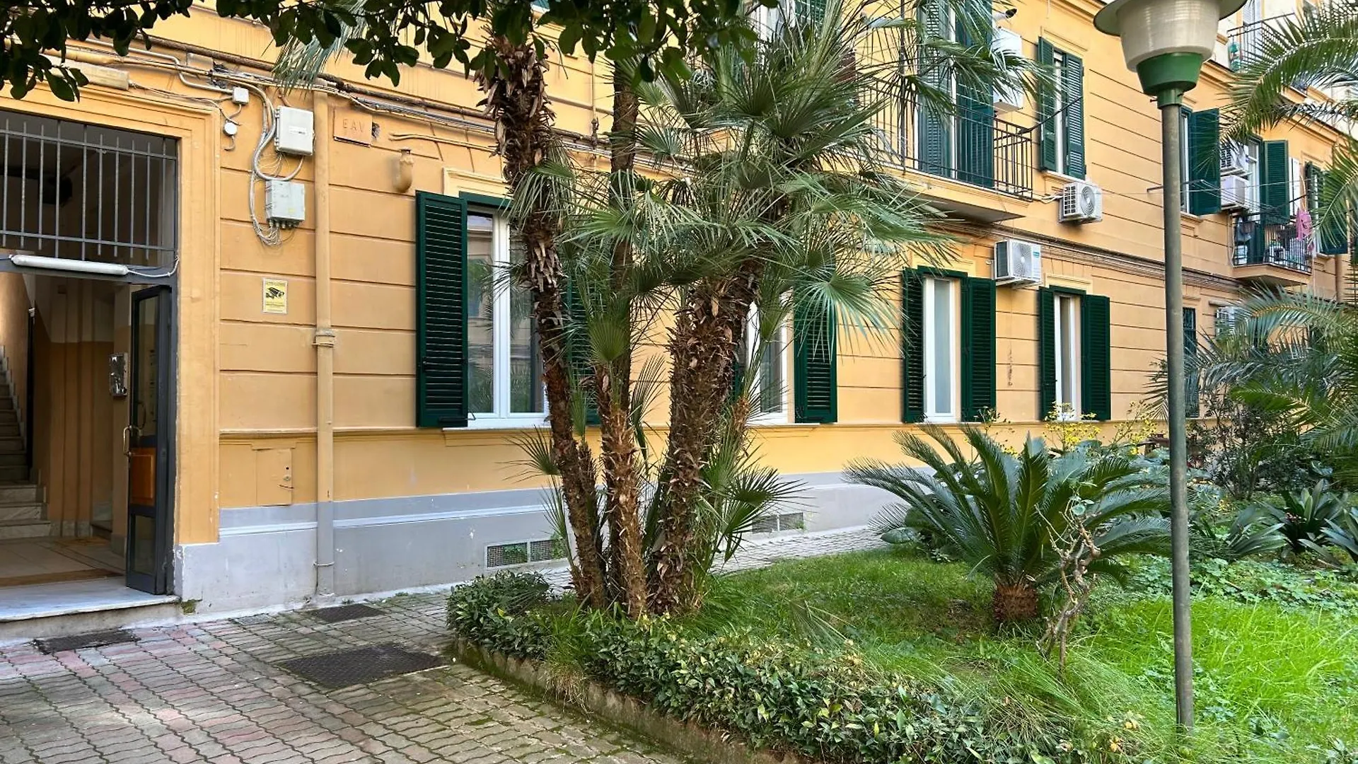 Mirea Apartments Naples 0*,